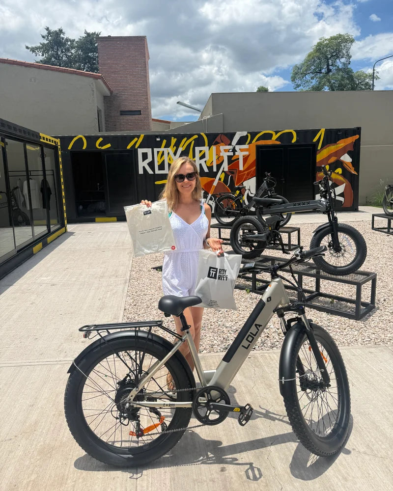 Patricia Cigale con su Roy Riff LOLA en Tucumán
